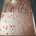 detalle tableta de chocolate a la pimienta